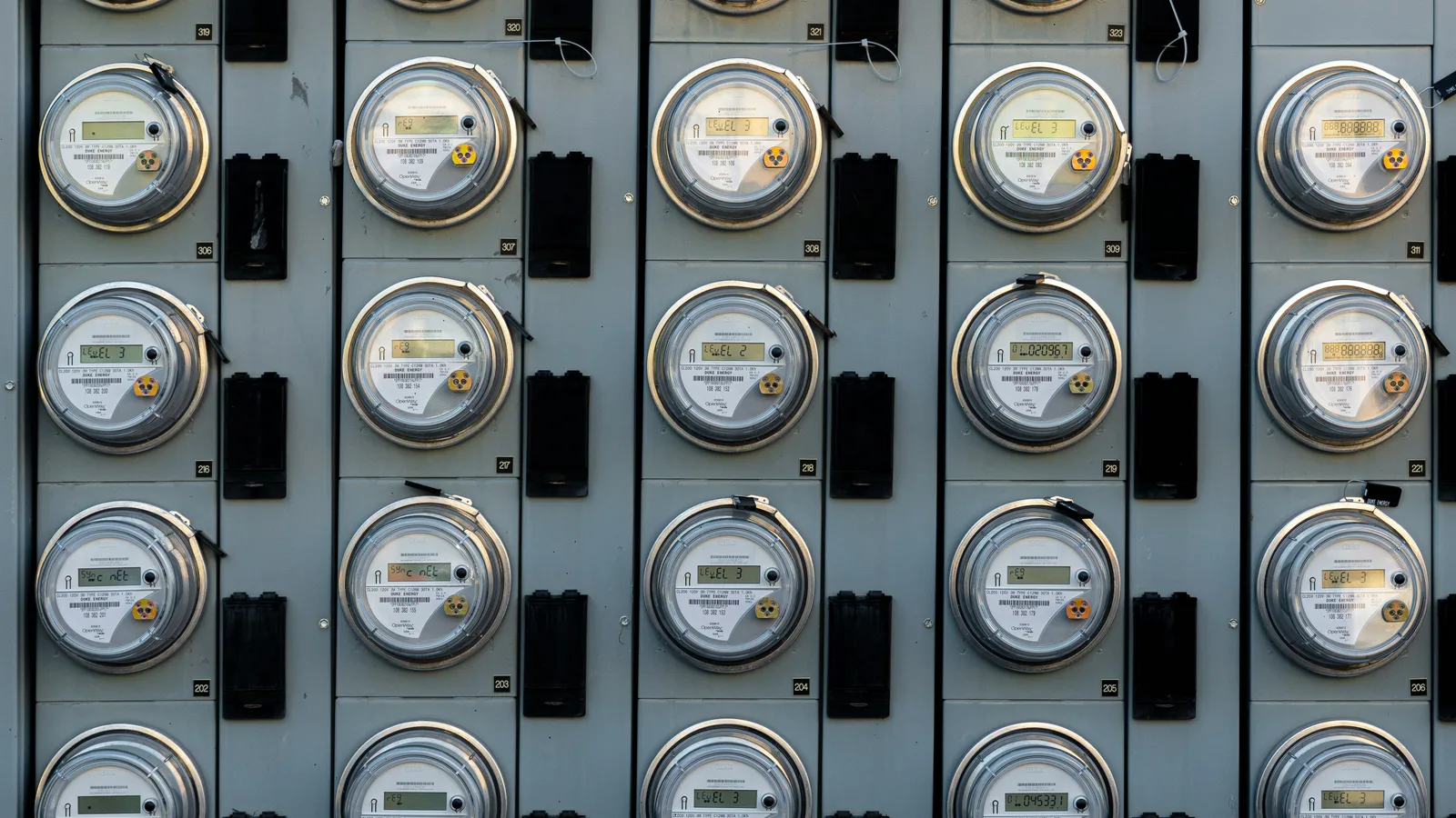 200 Amp Electrical Service: When Should You Upgrade Your Home?